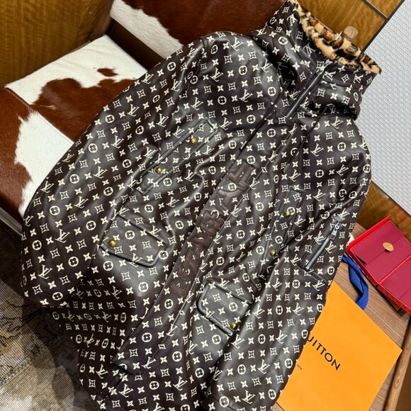 Louis Vuitton Men’s Monogram Leather Parka Jacket – Pharrell × Nigo FW25 - Picture 10 of 10